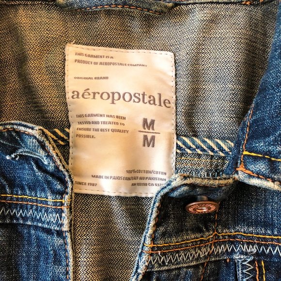 Distressed Denim Jacket | <Host Pick!> - Picture 7 of 9